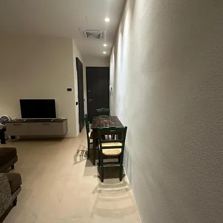 Apartman La Corte Di Romeo Centro And Private Parking
