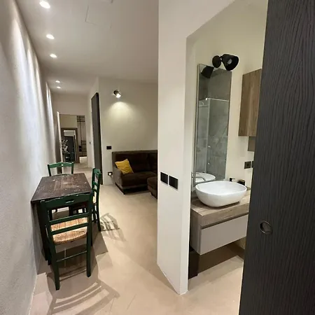 La Corte Di Romeo Centro And Private Parking Apartman