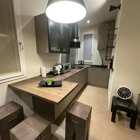 Apartman La Corte Di Romeo Centro And Private Parking