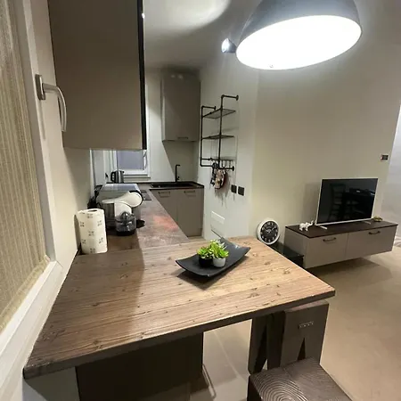 La Corte Di Romeo Centro And Private Parking Apartman *