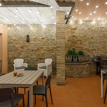 Apartman La Corte Di Romeo Centro And Private Parking Ravenna